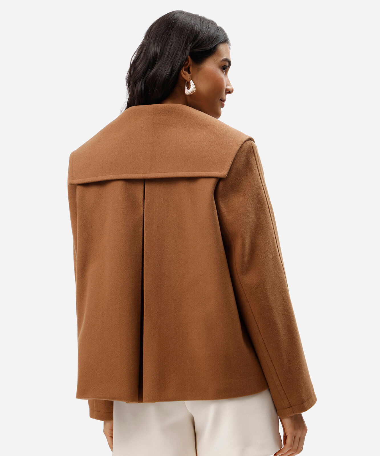 casaco curto feminino texturizado marrom