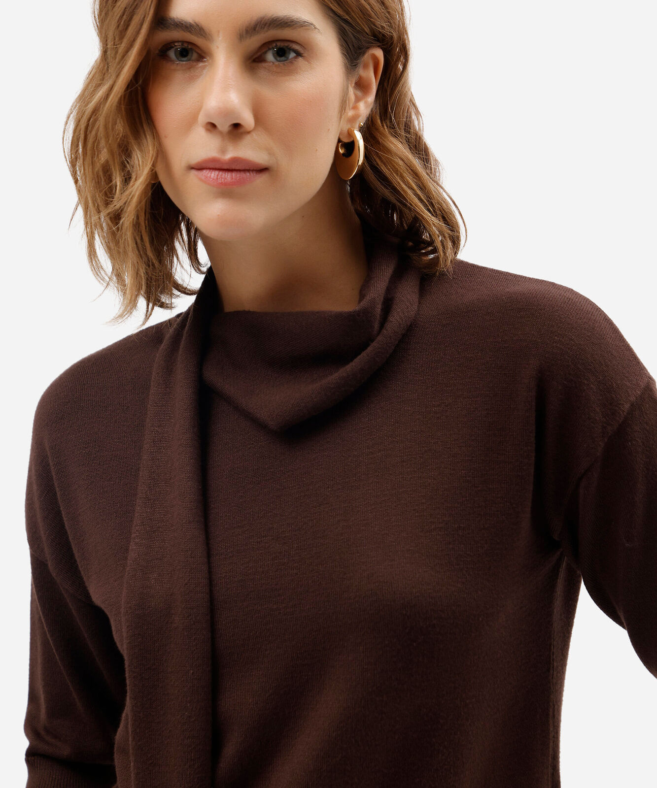 blusa feminina de tricot com gola manga curta marrom