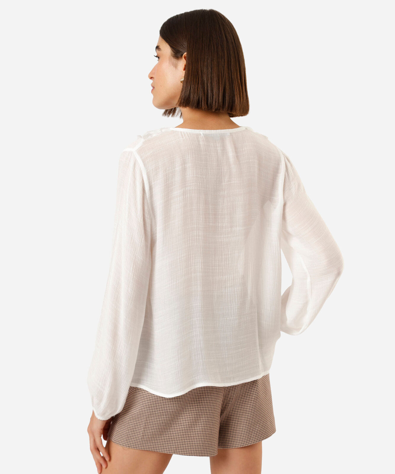 bata feminina  com viscose e babados off white