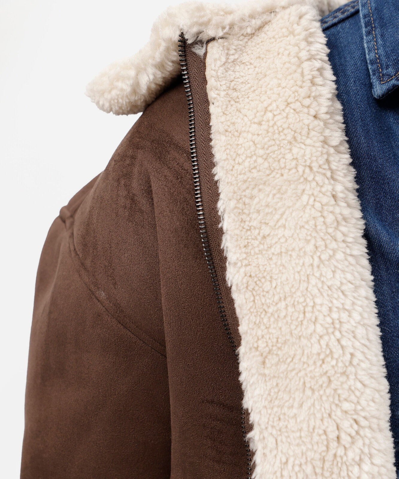 jaqueta bomber masculina de suede com gola em sherpa marrom