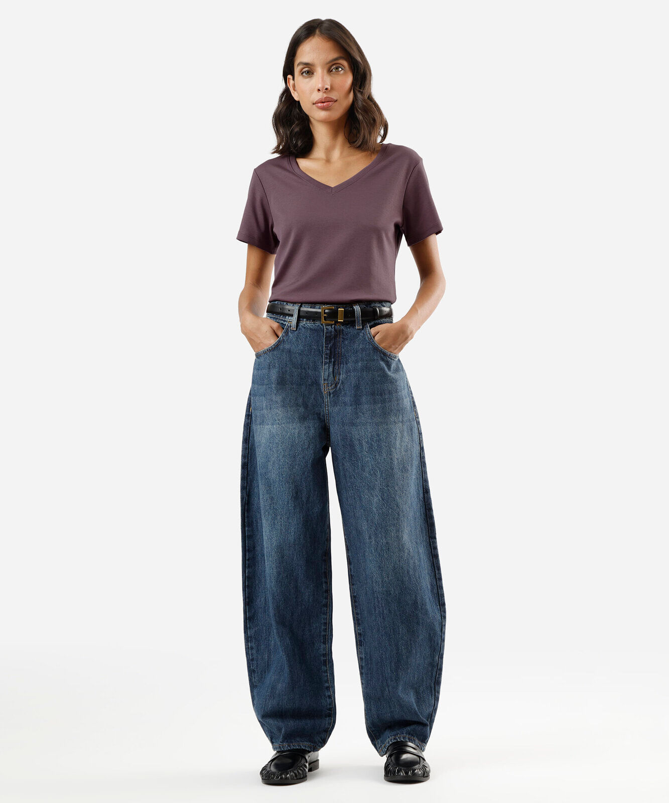camiseta slim feminina de algodão peruano decote v manga curta roxa
