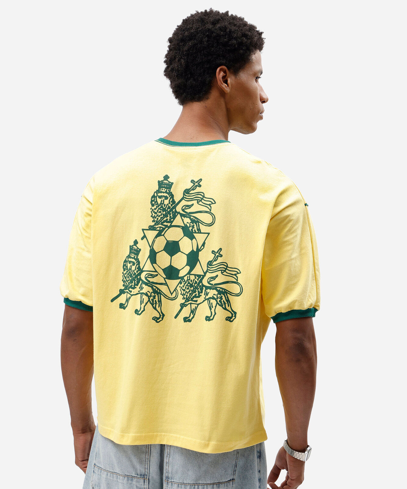 camiseta box fit masculina de algodão manga curta bob marley amarela