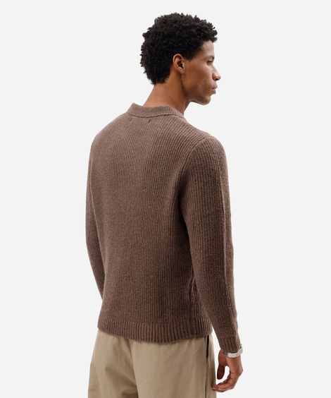 polo masculina de tricot canelada marrom