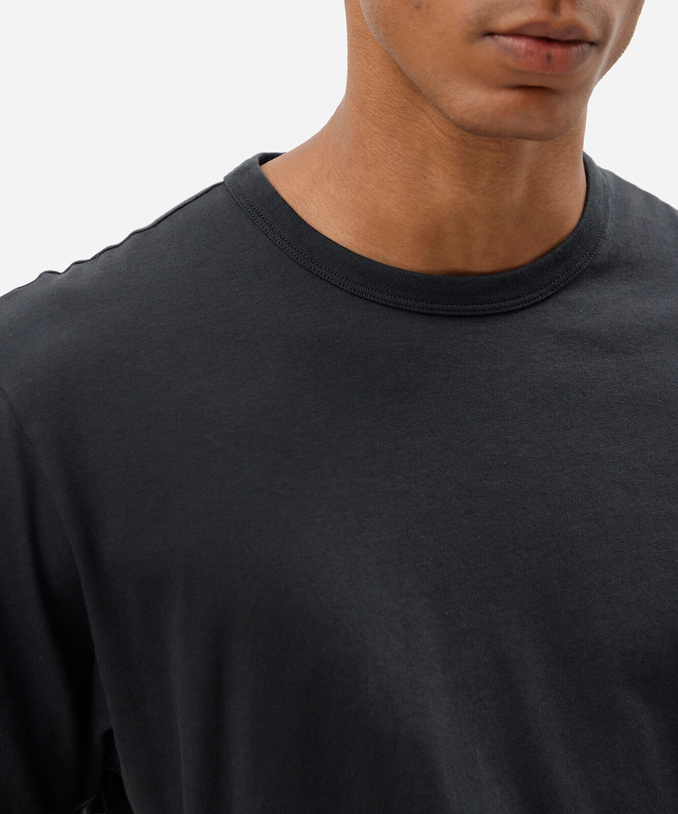 camiseta masculina de algodão peruano manga curta cinza