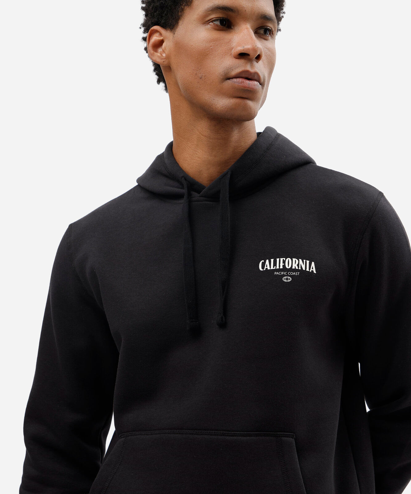 blusão masculino de moletom com capuz estampado preto