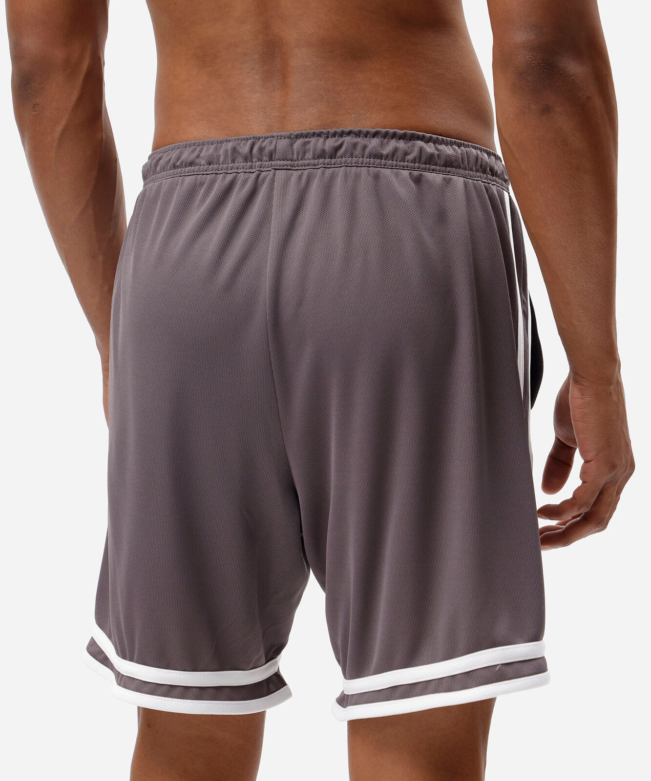 bermuda esportiva masculina com listras cinza