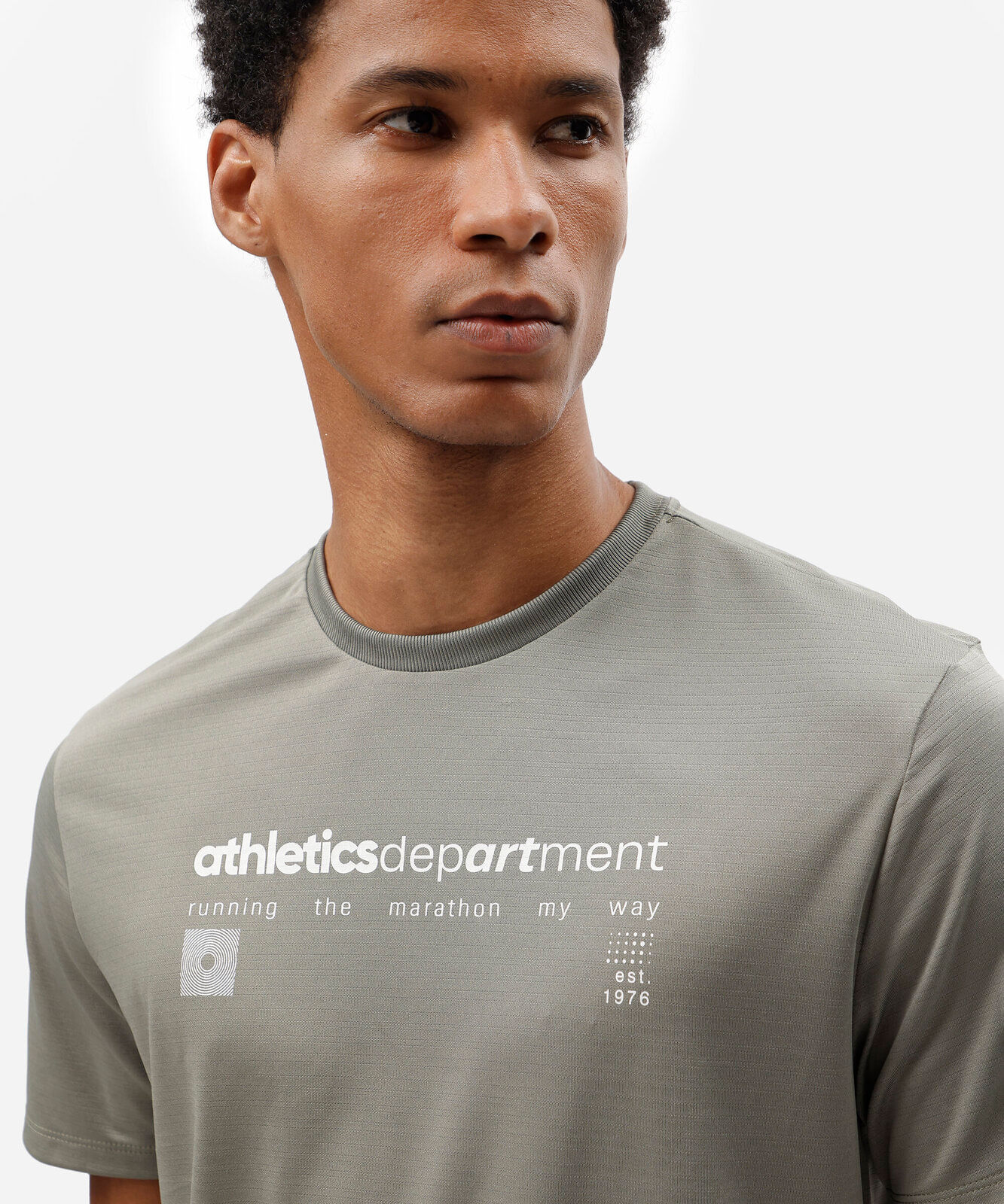 camiseta esportiva masculina manga curta estampada verde