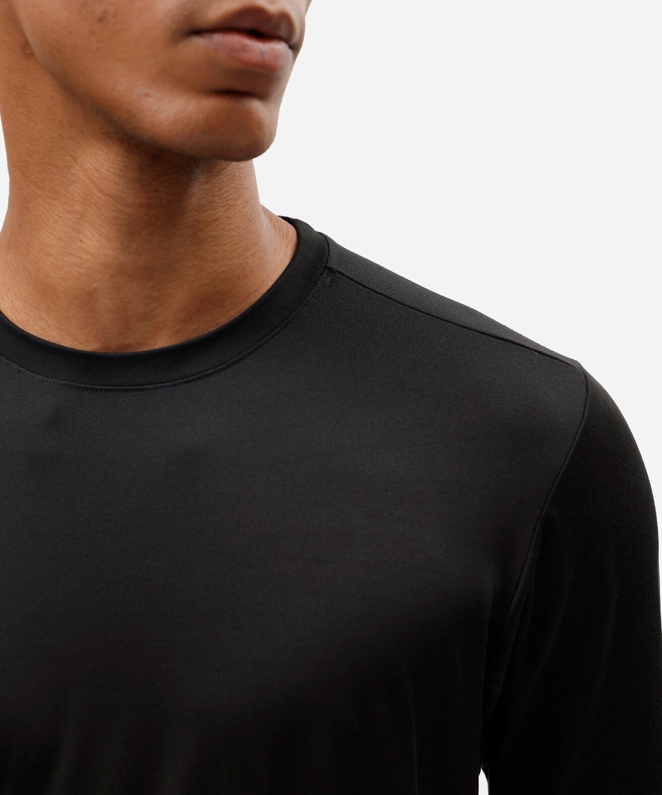 camiseta esportiva masculina manga longa preta
