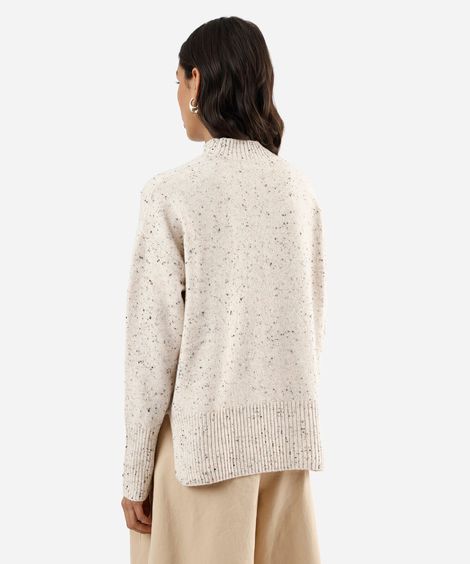 suéter feminino de tricot gola alta com fendas bege