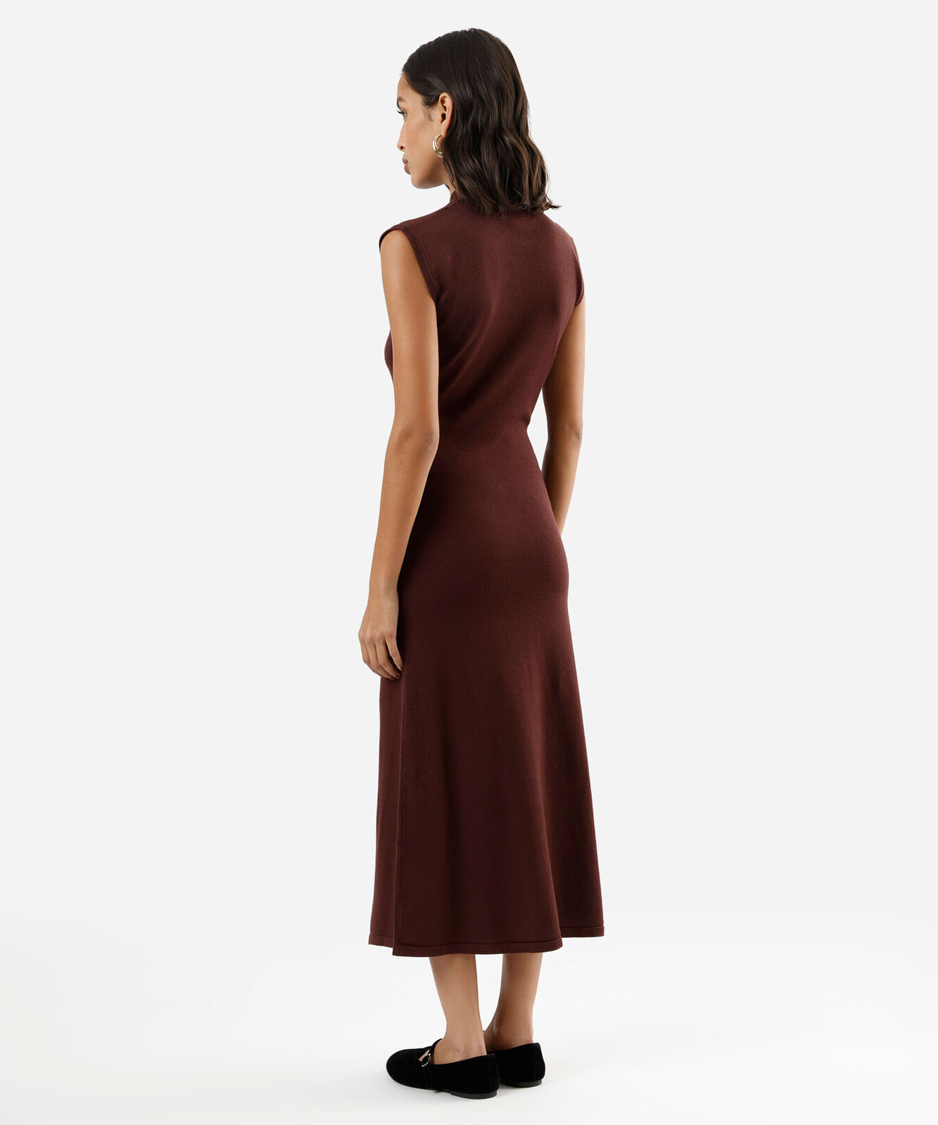 vestido midi feminino de tricot gola alta vinho