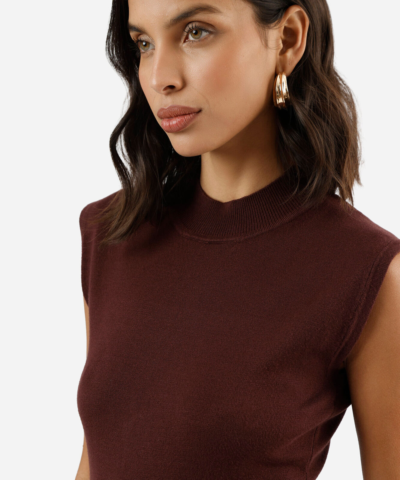 vestido midi feminino de tricot gola alta vinho