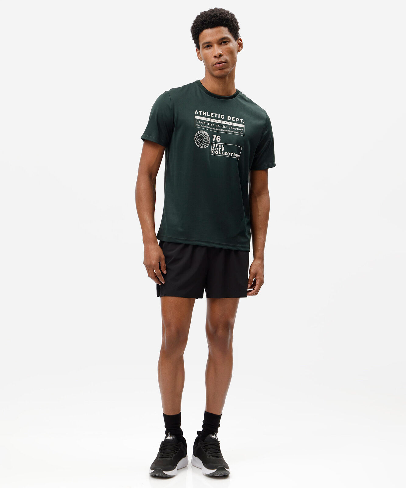 camiseta esportiva masculina manga curta estampada verde