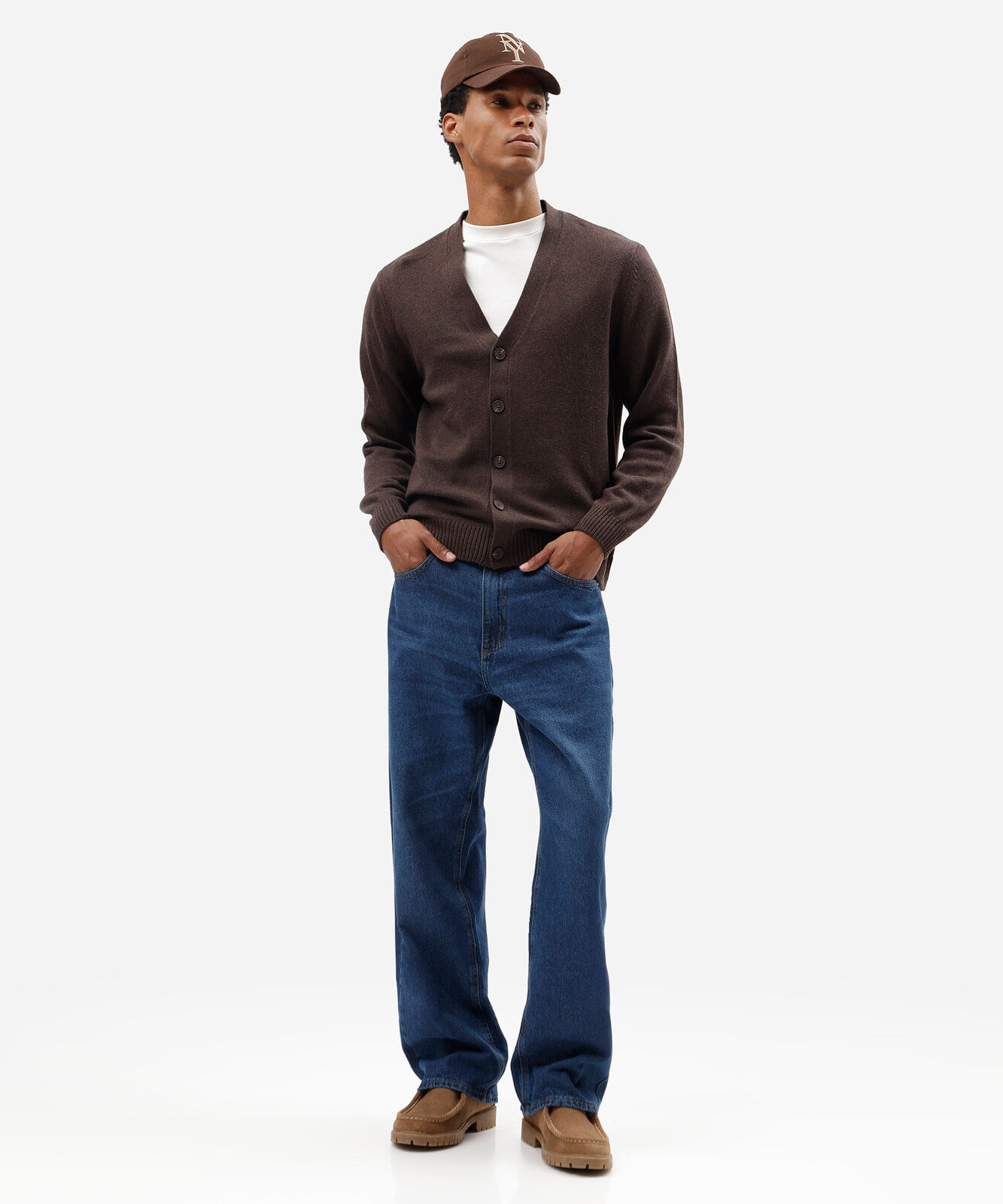 cardigan masculino de tricot marrom