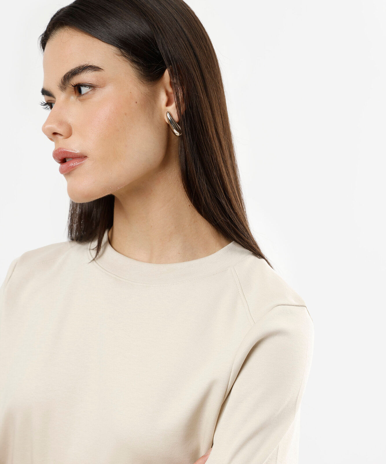 camiseta feminina de algodão peruano oversized com recorte bege