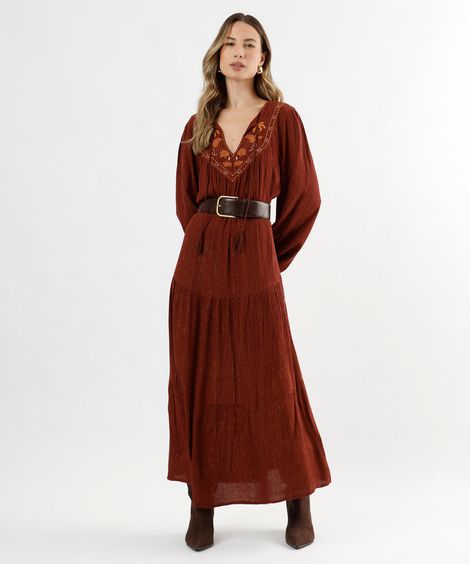 vestido longo bata feminino de viscose com recortes e lurex bordado marrom