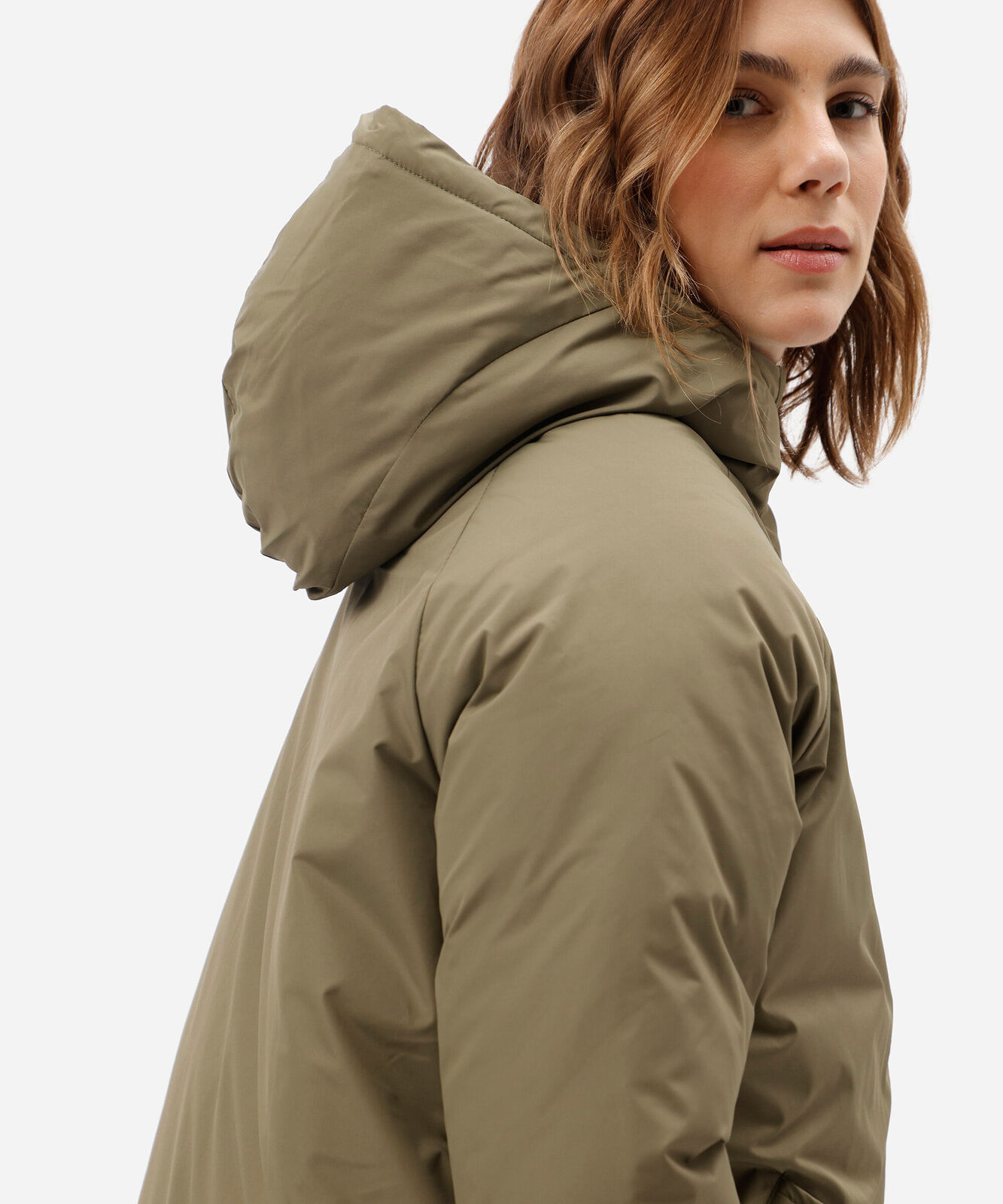 jaqueta puffer feminina com capuz verde