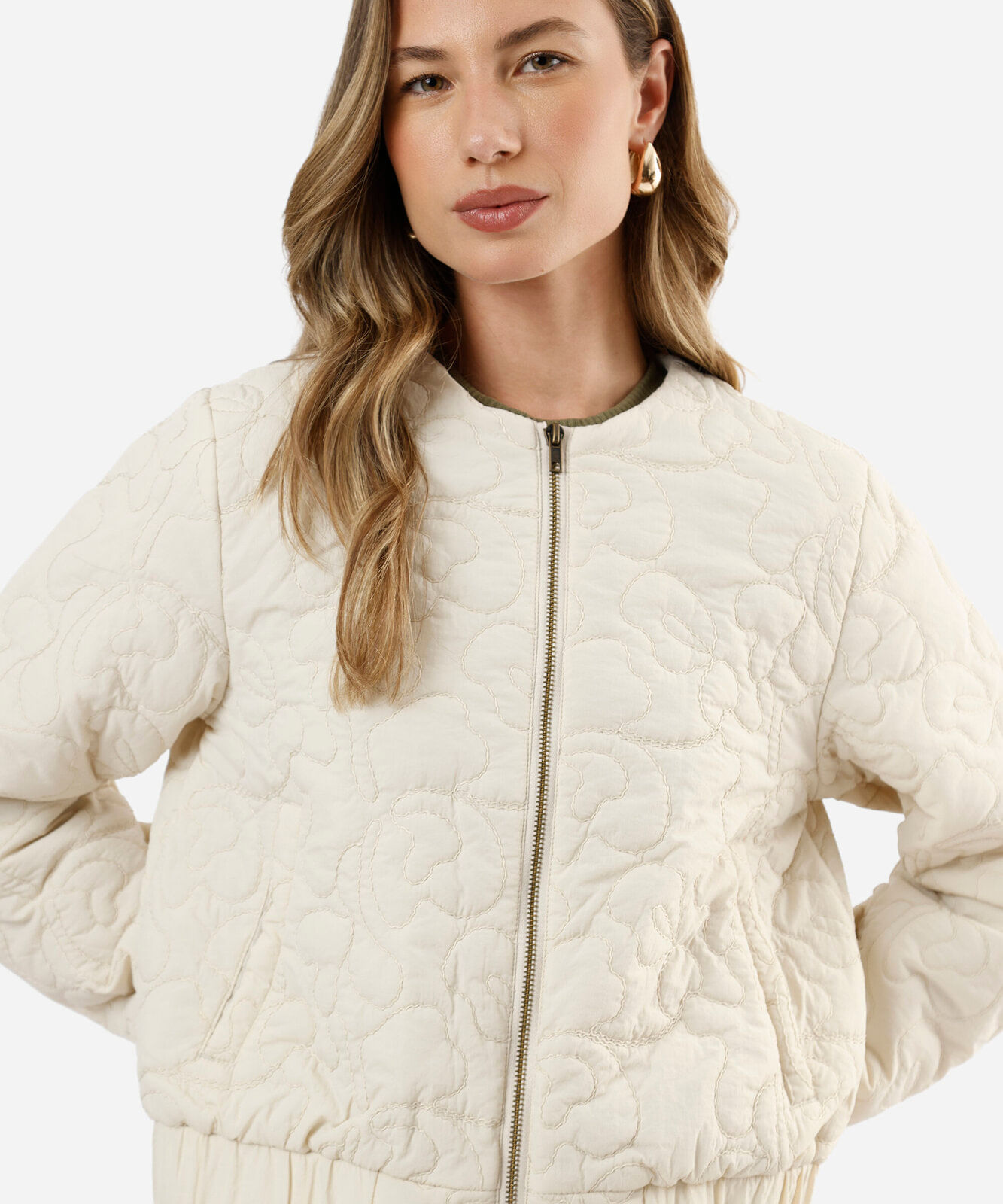 jaqueta bomber oversized feminina bordada bege