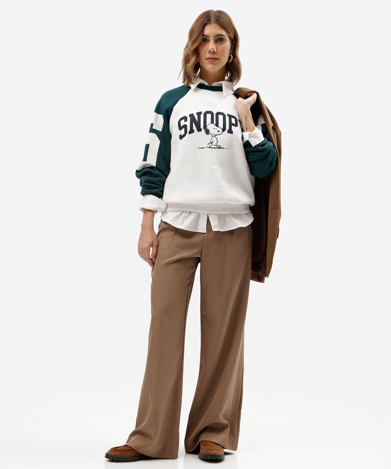 blusão feminino de moletom raglan snoopy off white