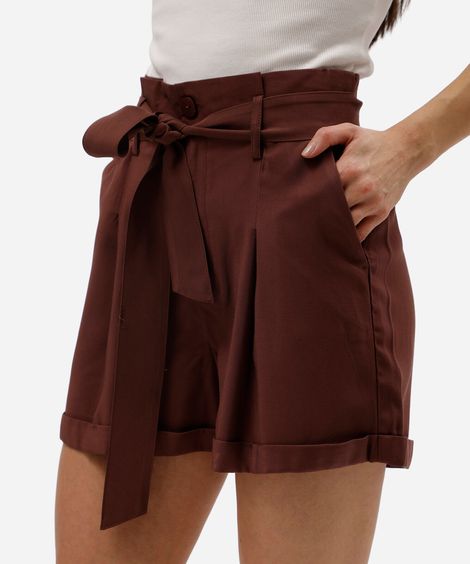 short reto feminino com viscose e faixa marrom