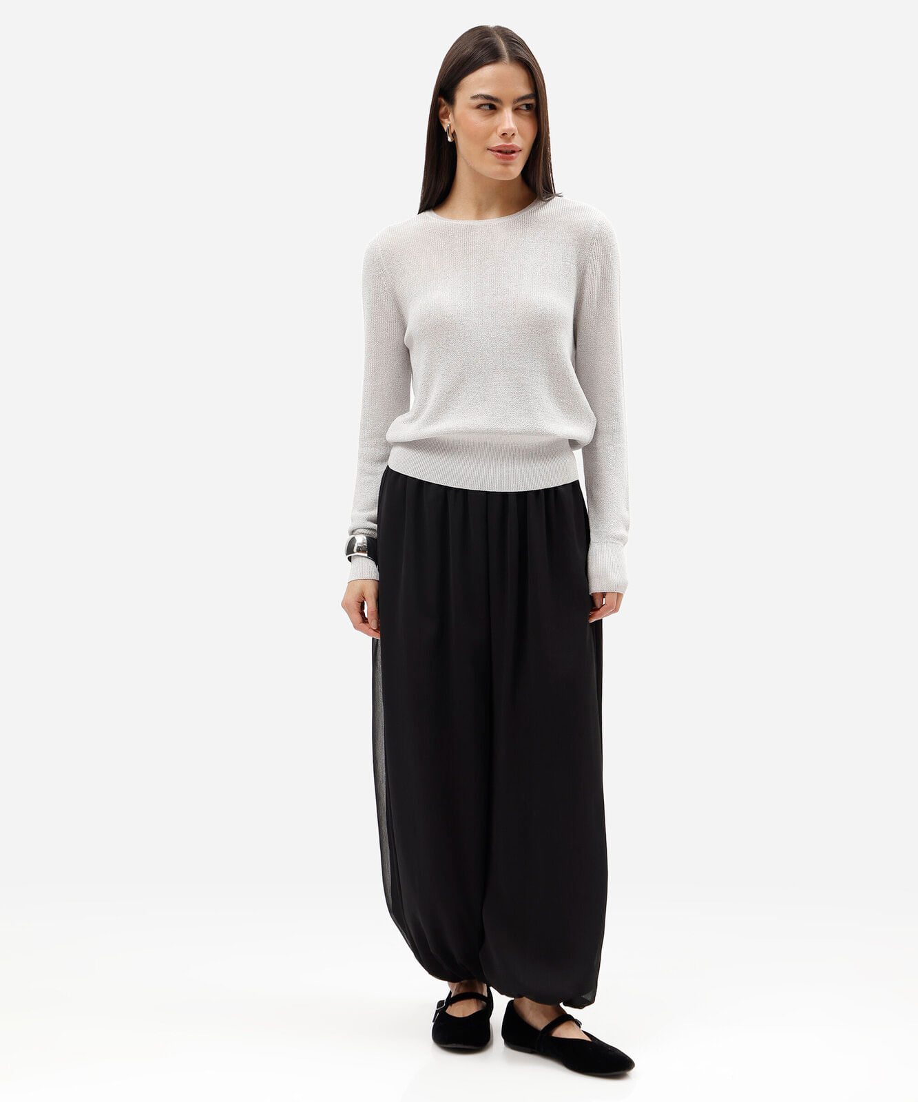 suéter feminino de tricot com lurex prateado