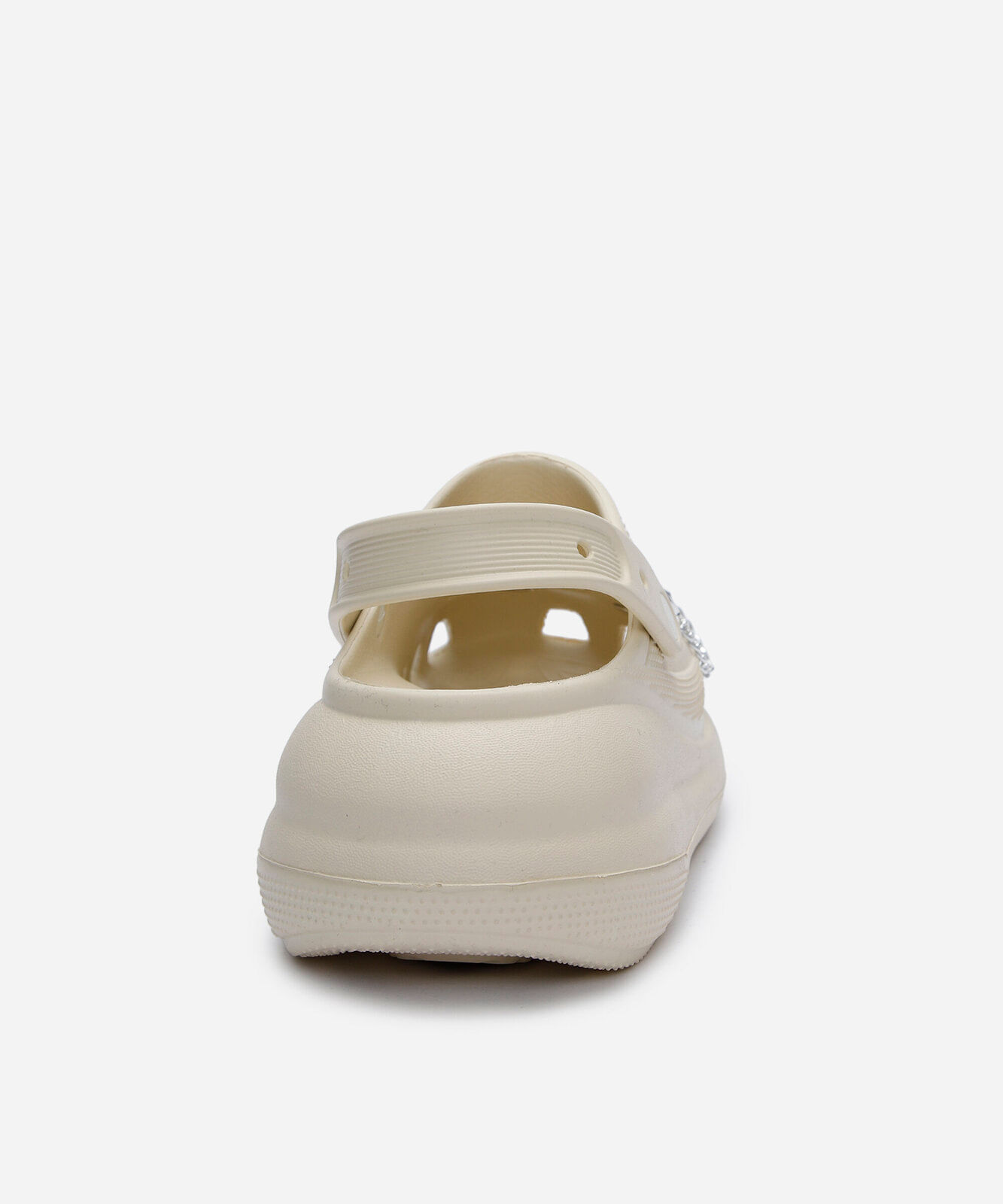 babuche flatform feminino com pingentes off white