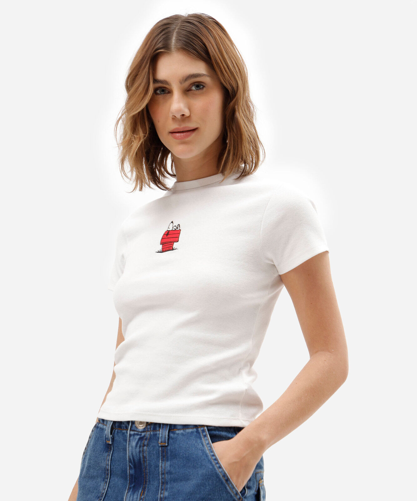blusa baby look feminina de algodão manga curta snoopy off white