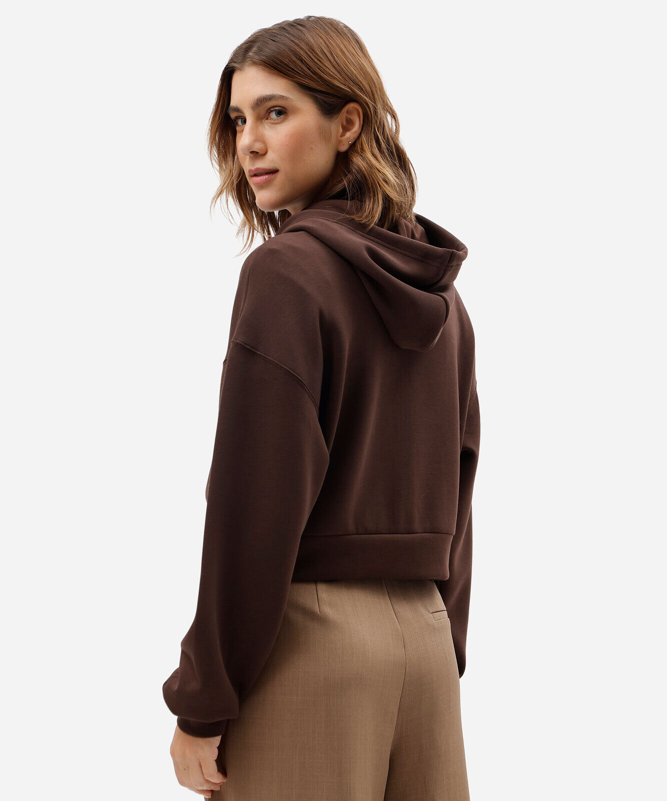 blusão feminino de moletom com capuz marrom