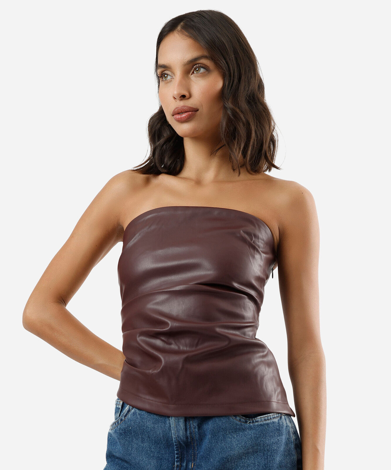 blusa sem alça feminina de pu com pregas vinho