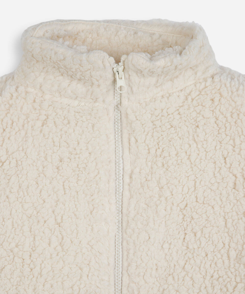 jaqueta oversized juvenil de pelúcia gola alta off white