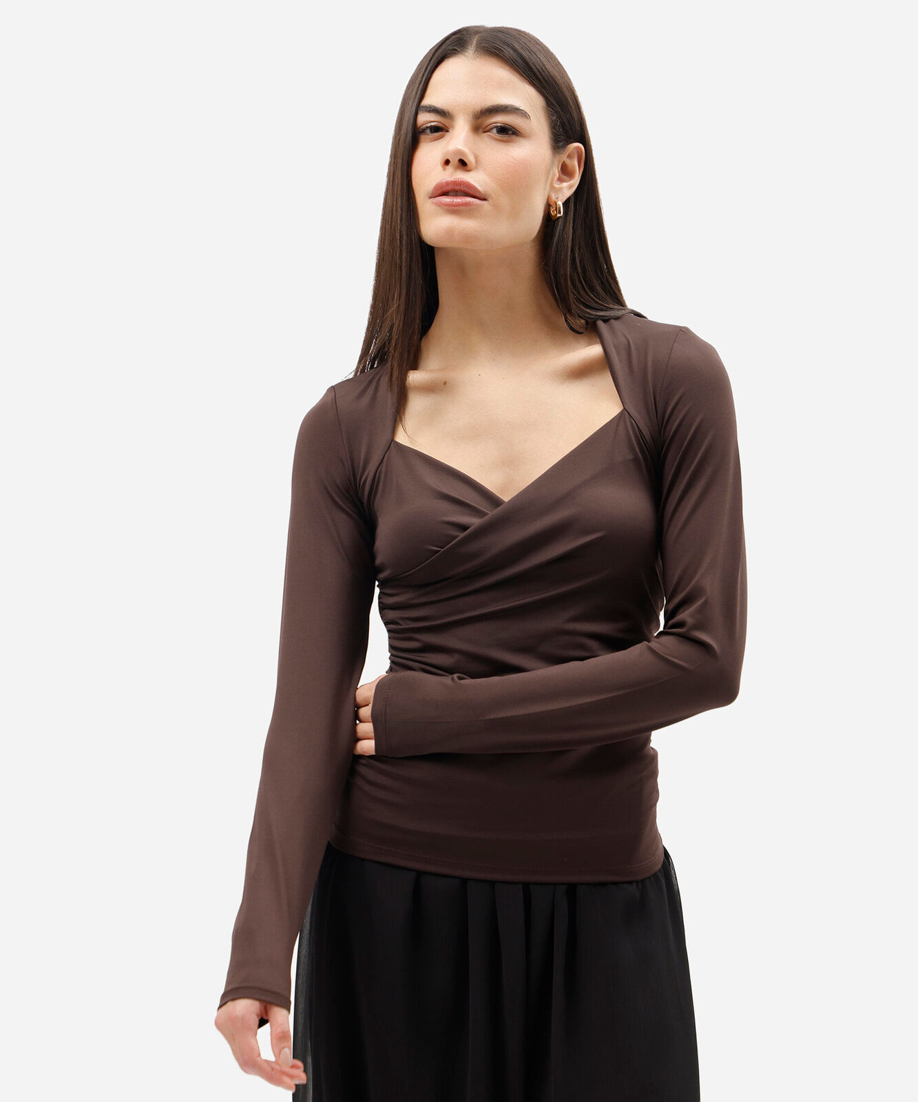 blusa feminina decote v manga longa franzida marrom