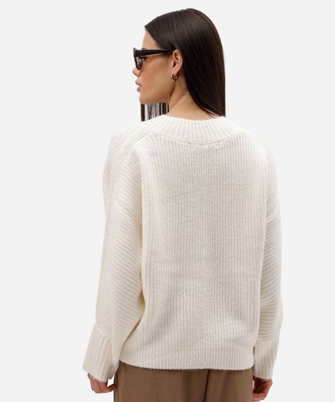 suéter feminino de tricot decote v canelado off white
