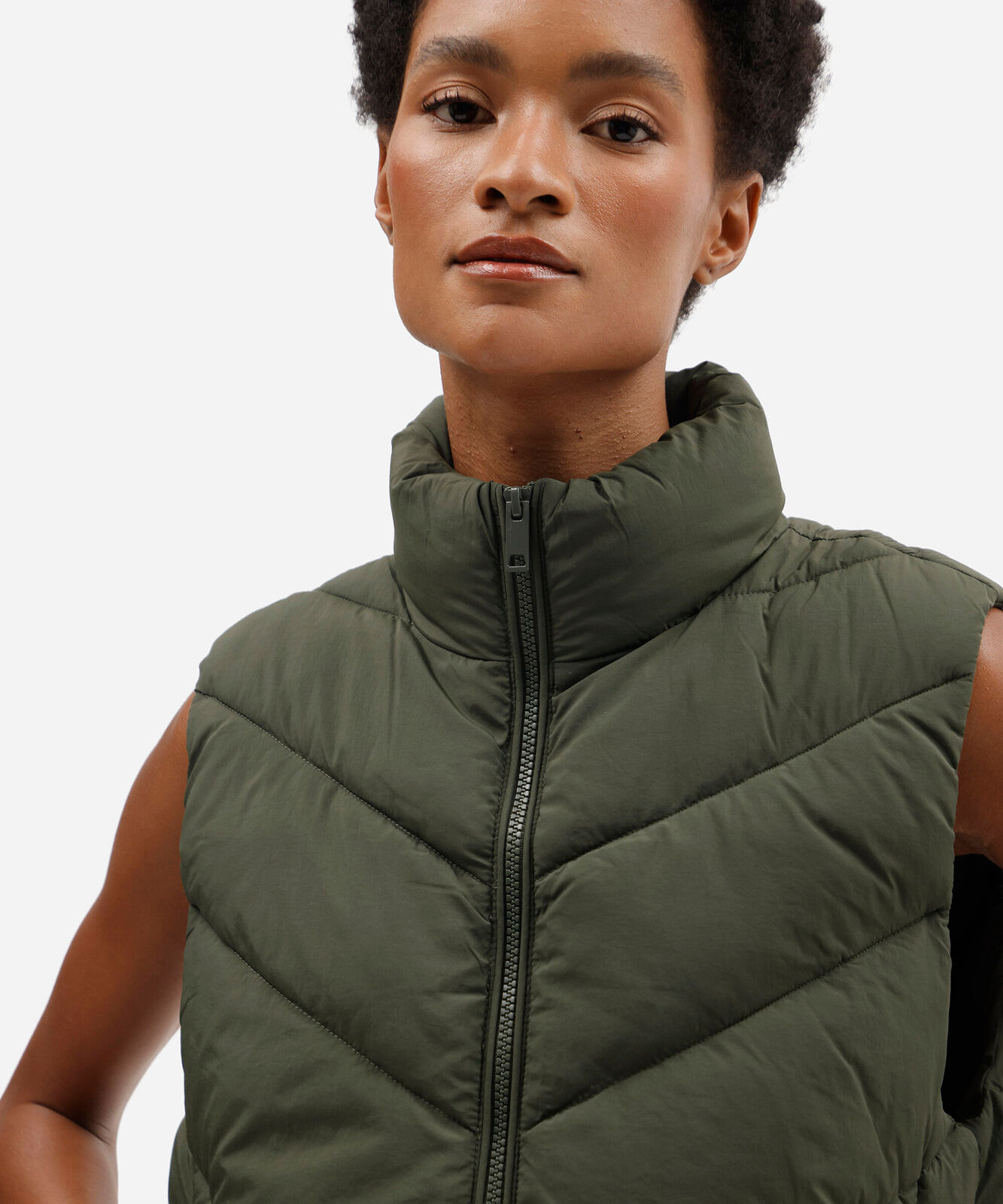 colete puffer feminino esportivo gola alta verde