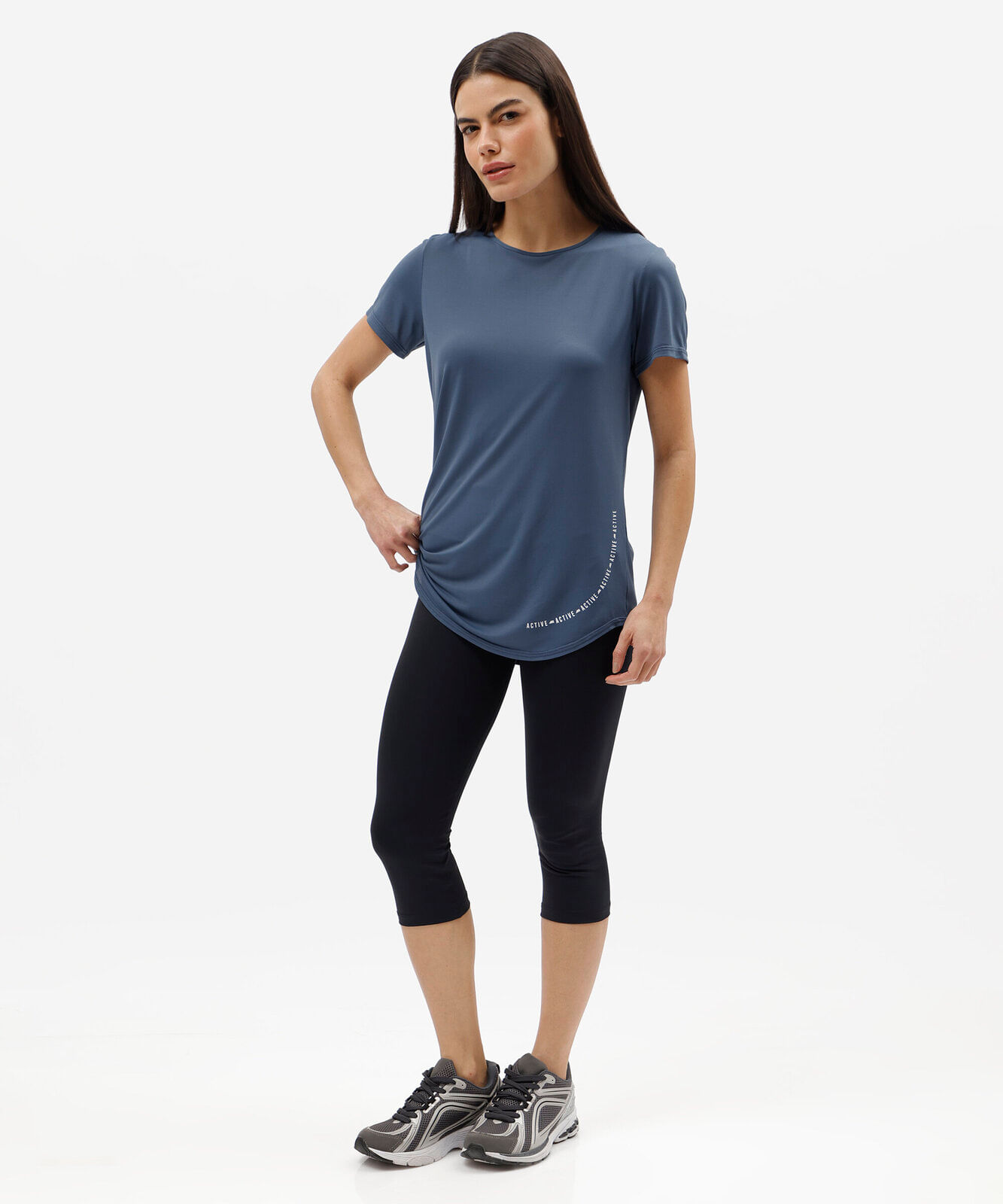 camiseta de poliamida esportiva com recorte azul