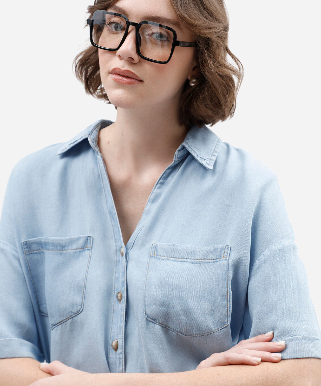 camisa box feminina jeans manga curta com bolsos azul