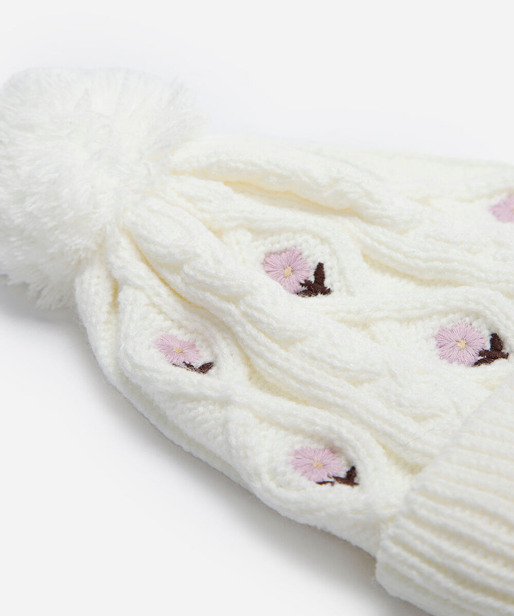 gorro infantil bordado floral off white
