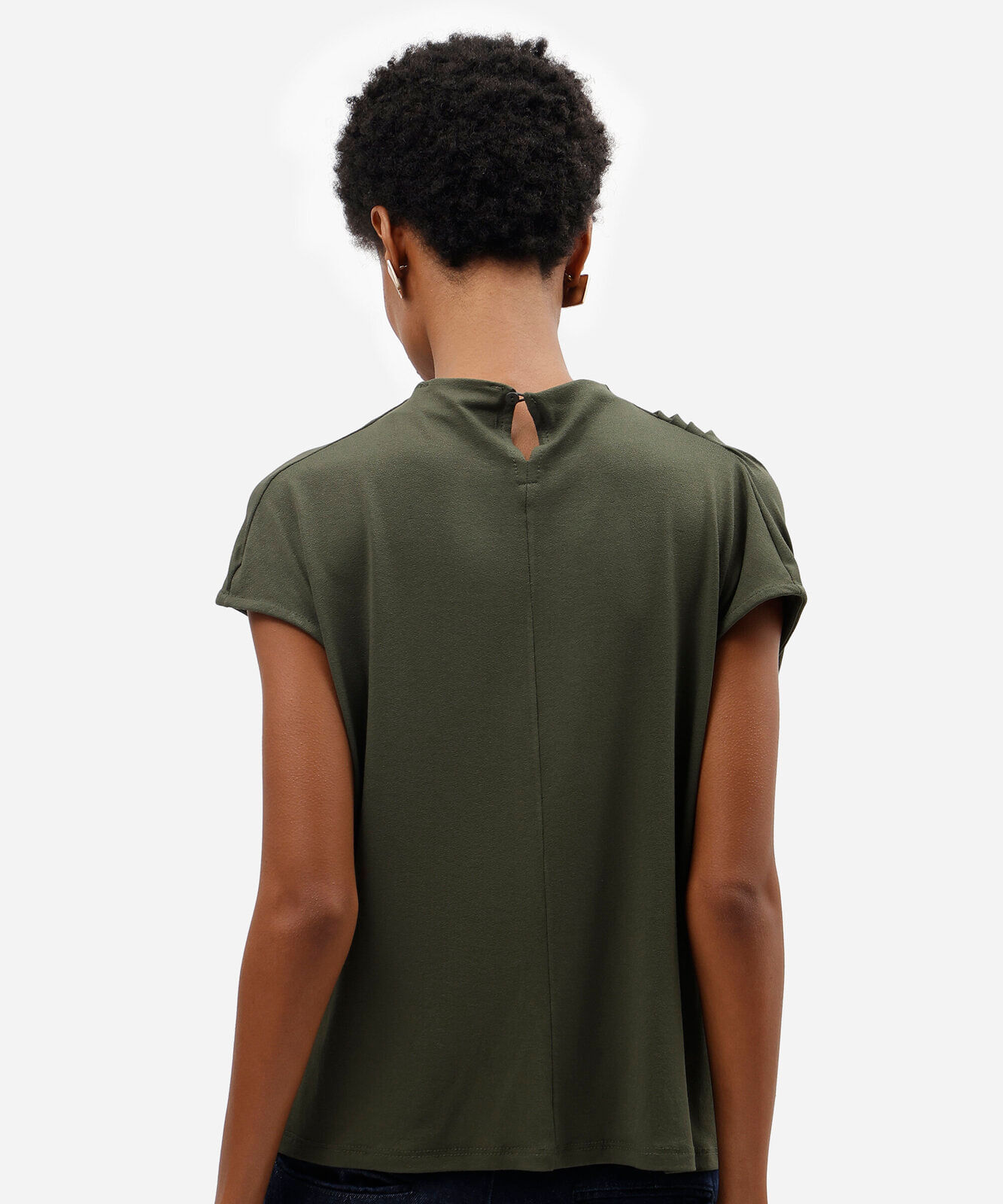 blusa feminina de viscose decote degagê manga curta com pregas verde