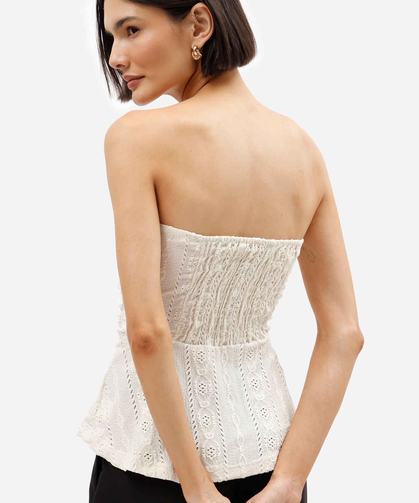 blusa peplum feminina sem alça de laise off white
