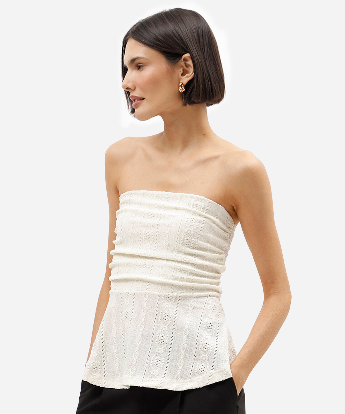 blusa peplum feminina sem alça de laise off white
