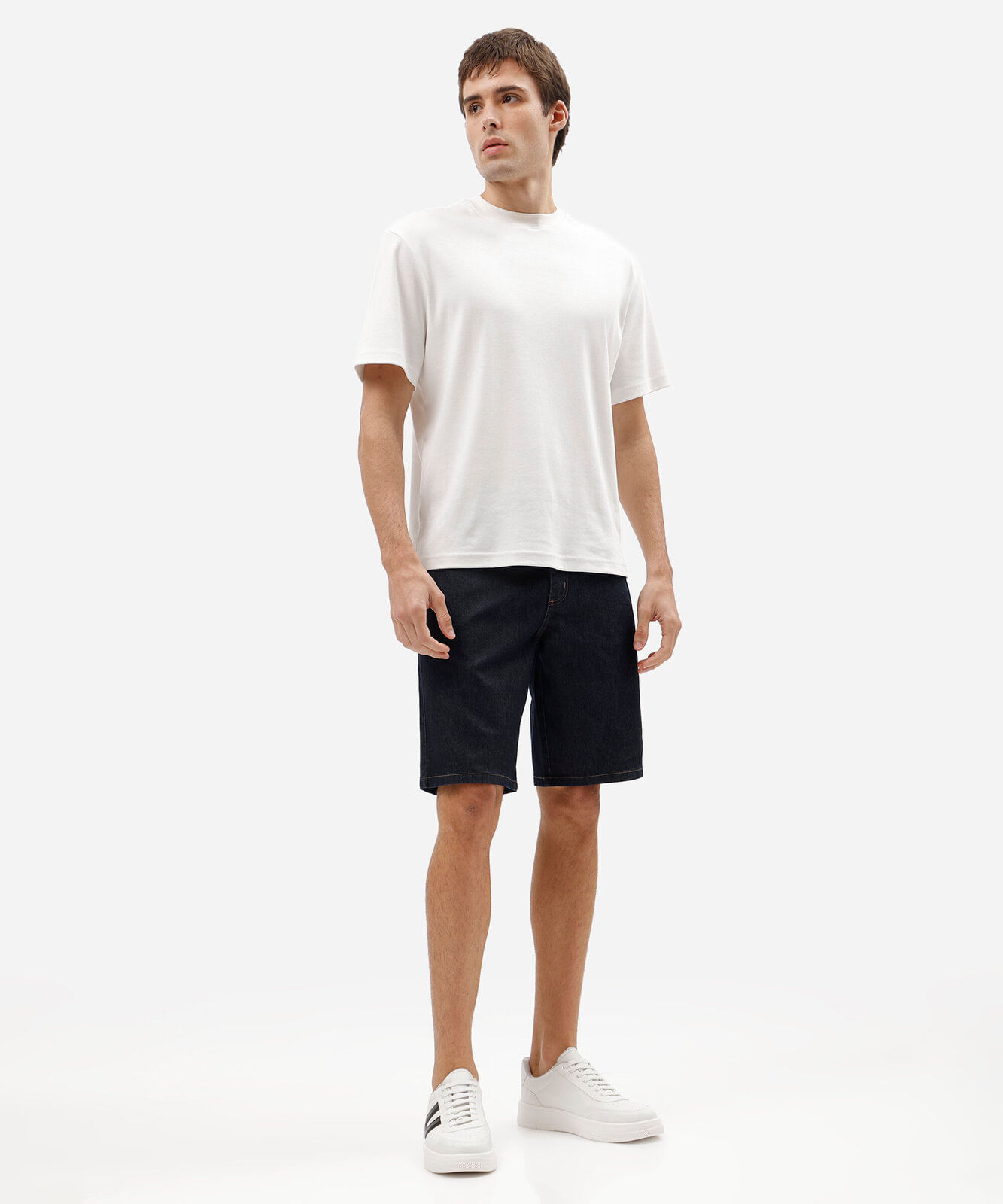 bermuda jeans reta azul escuro