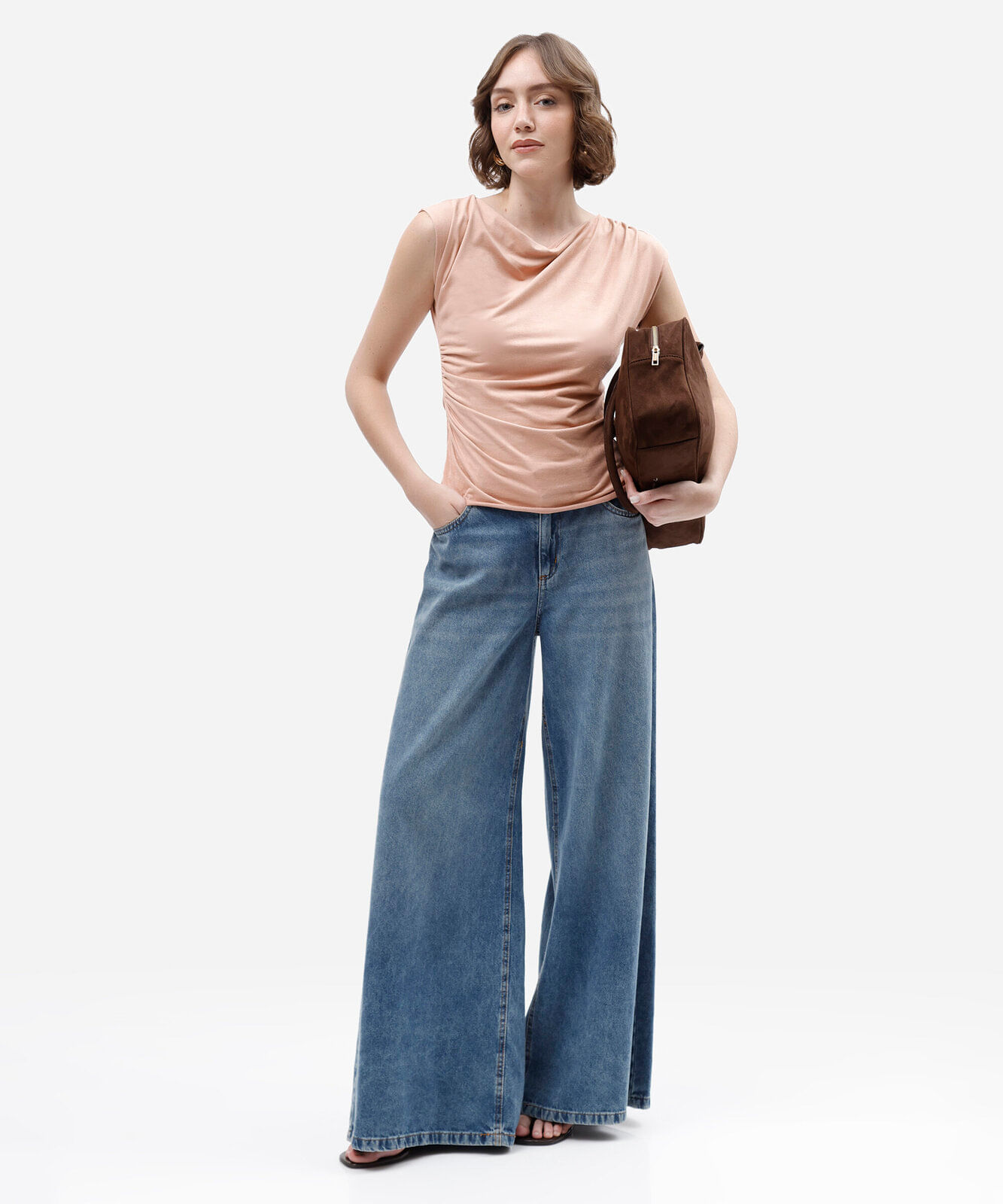 blusa feminina de suede franzida rosa