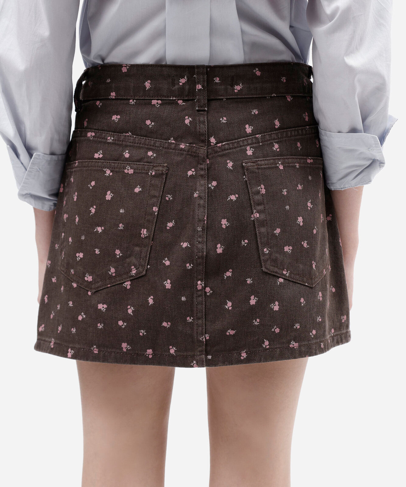short saia de sarja com fendas floral marrom