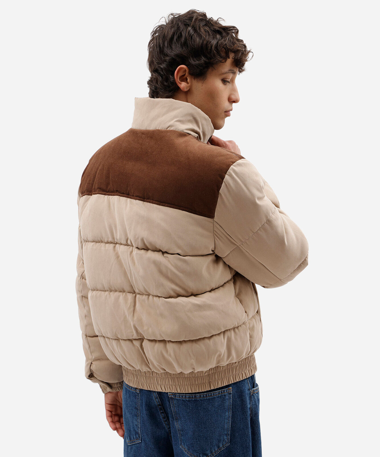 jaqueta puffer masculina gola alta com recorte  bege