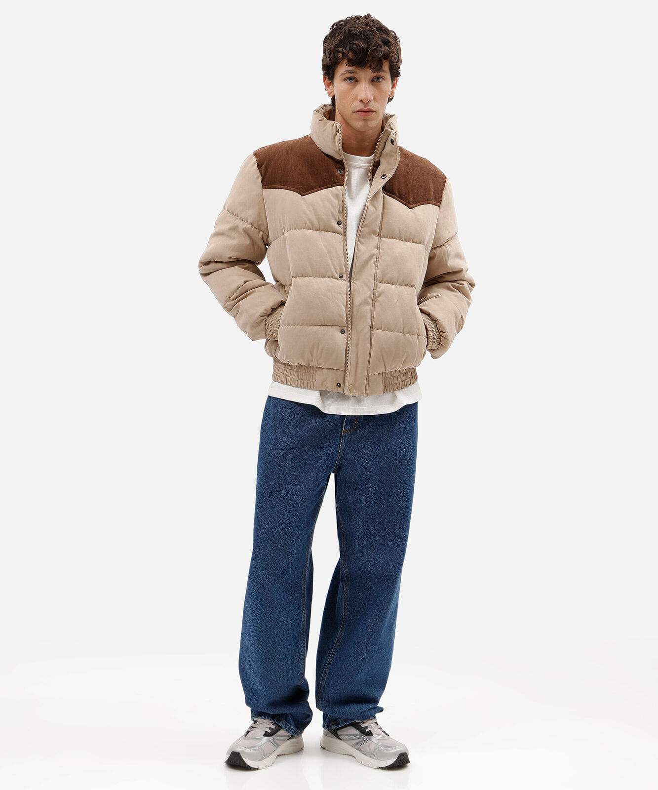 jaqueta puffer masculina gola alta com recorte  bege