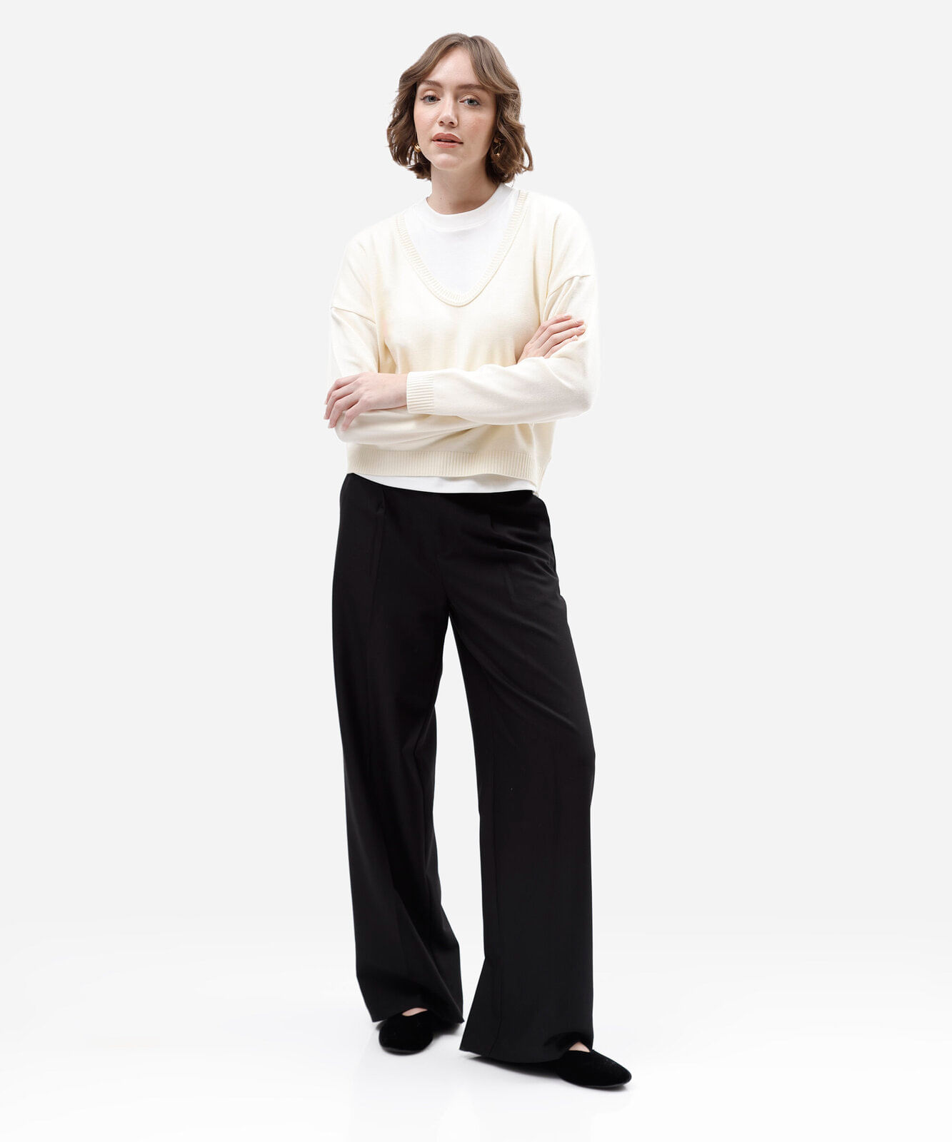 suéter cropped feminino de tricot decote v off white