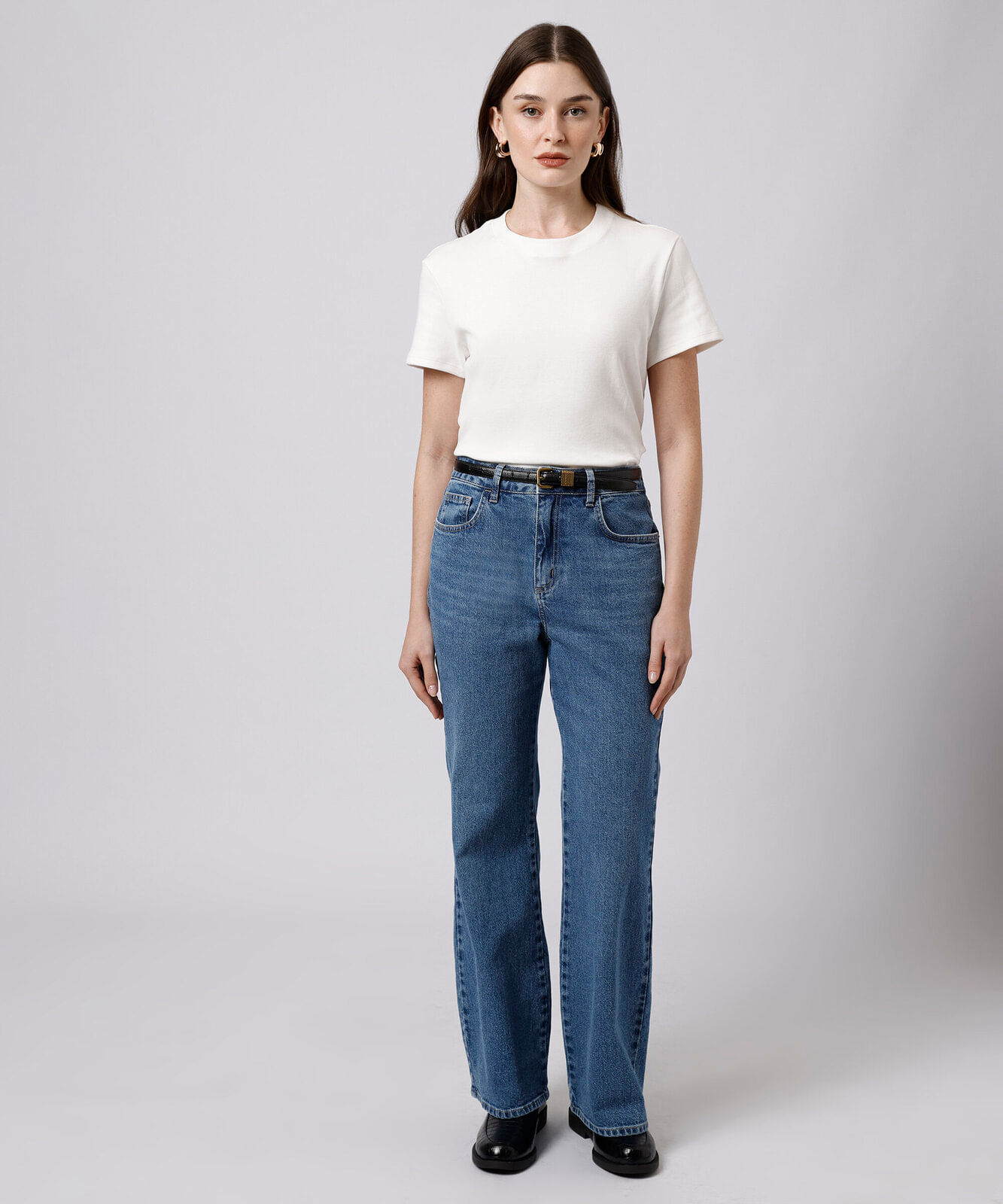 camiseta slim fit feminina de algodão peruano manga curta mindset off white