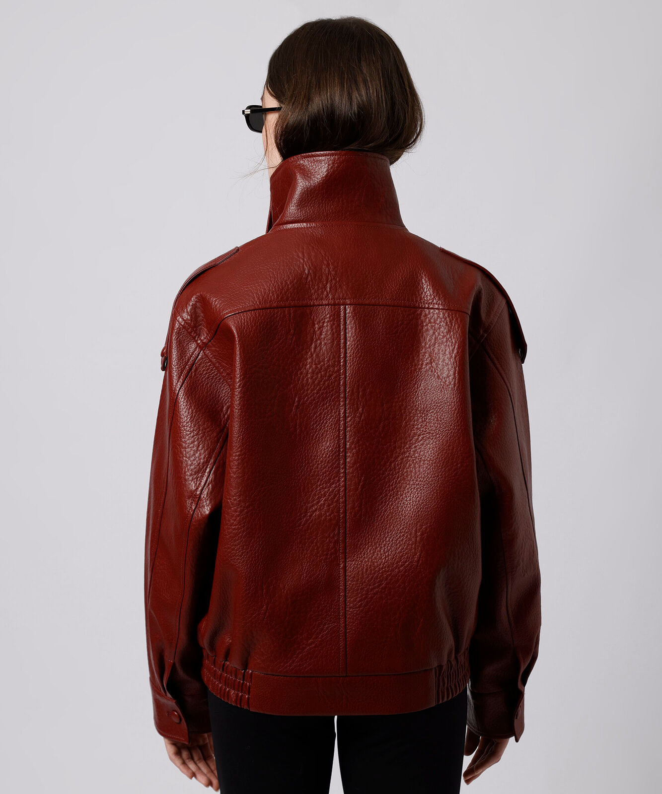 jaqueta funnel neck feminina de poliuretano mindset vinho