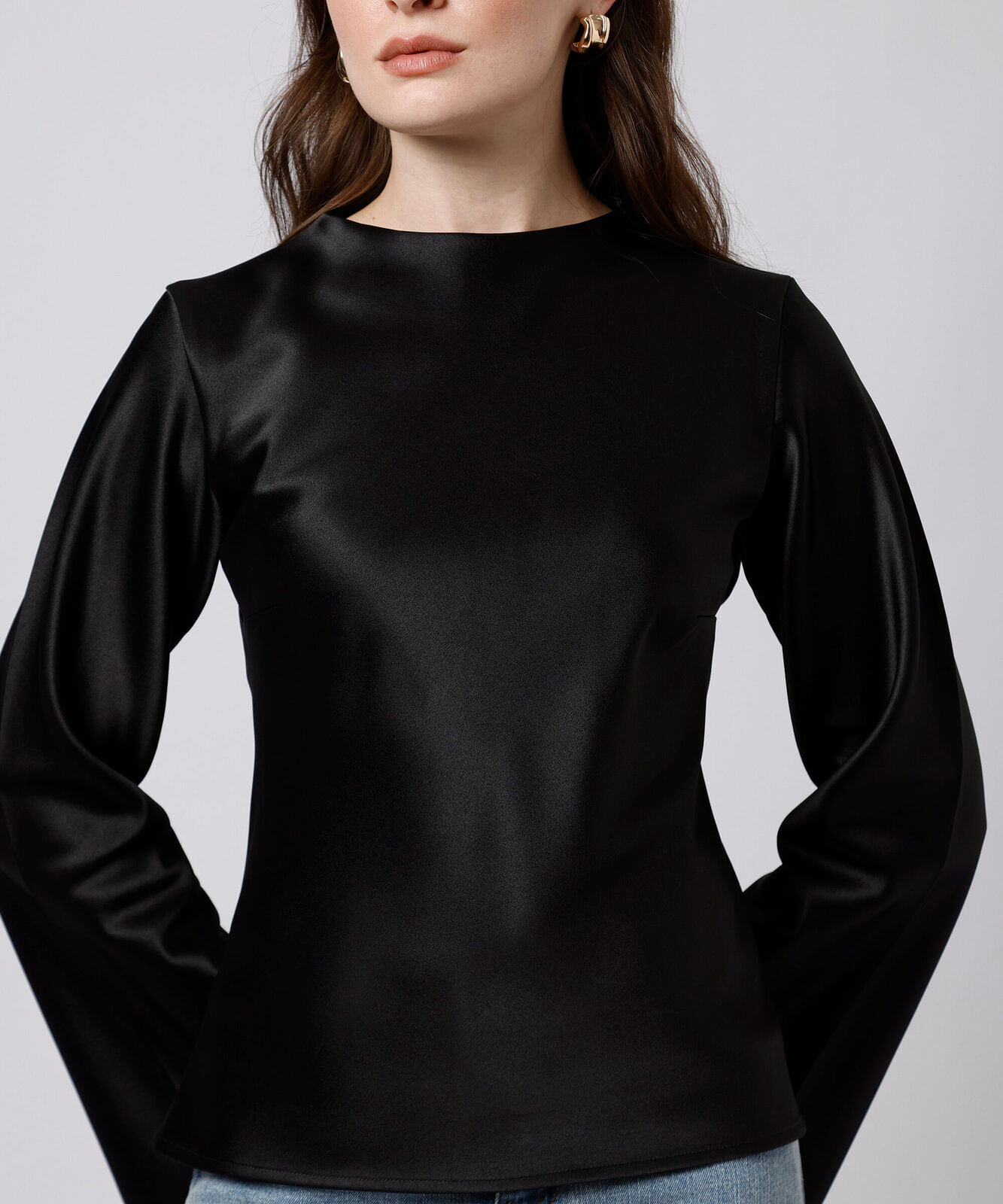 blusa feminina manga longa acetinada mindset preta