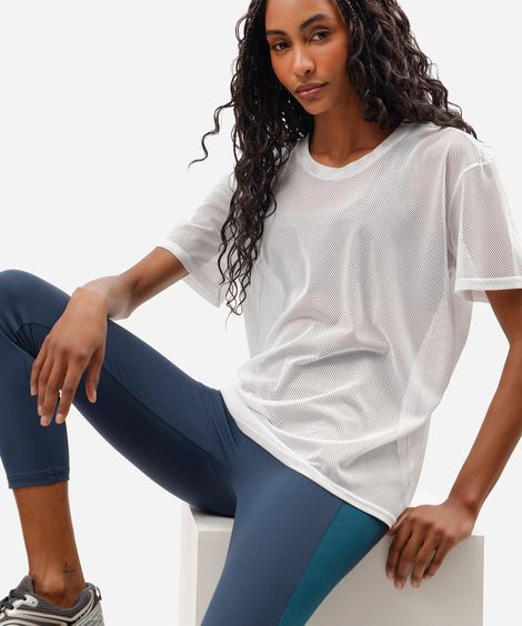 camiseta esportiva feminina de tela branca