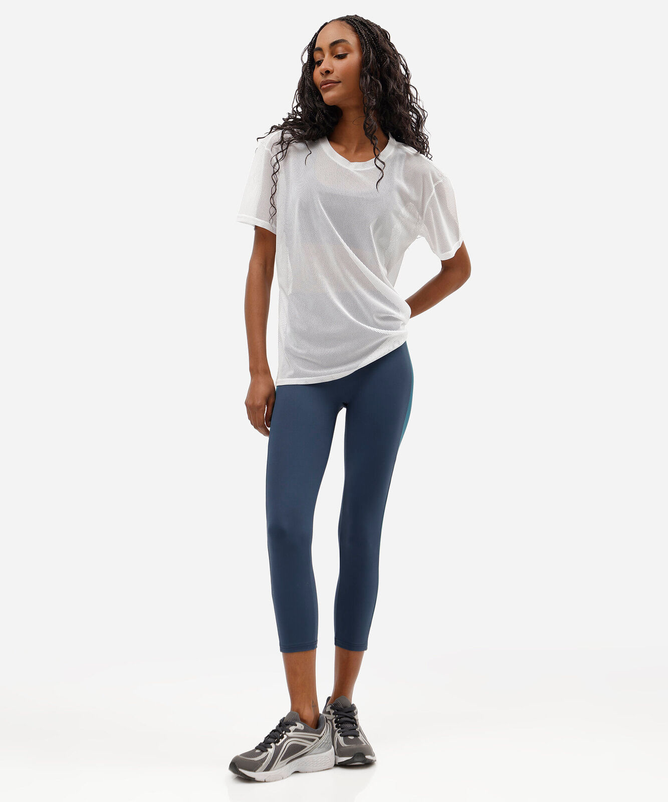 camiseta esportiva feminina de tela branca