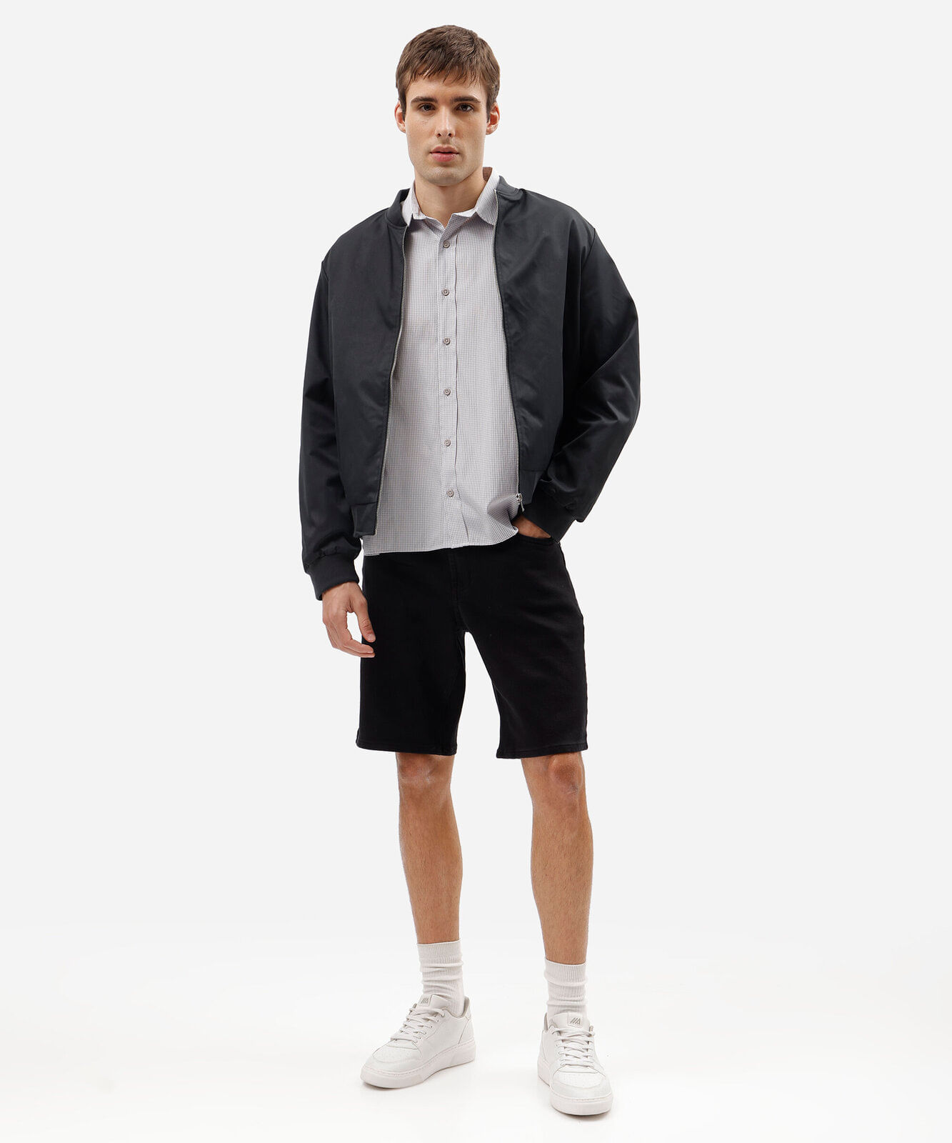jaqueta bomber masculina com bolsos preta